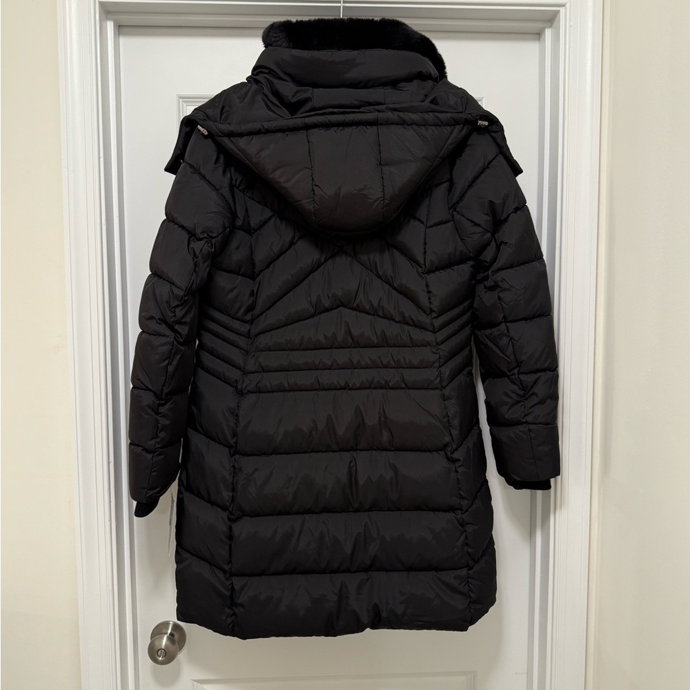 London Fog Women's Black Puffer Jacket with Detachable Faux Fur and Hood - Picture 4 of 9